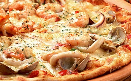 πίτσα-θαλασσινών